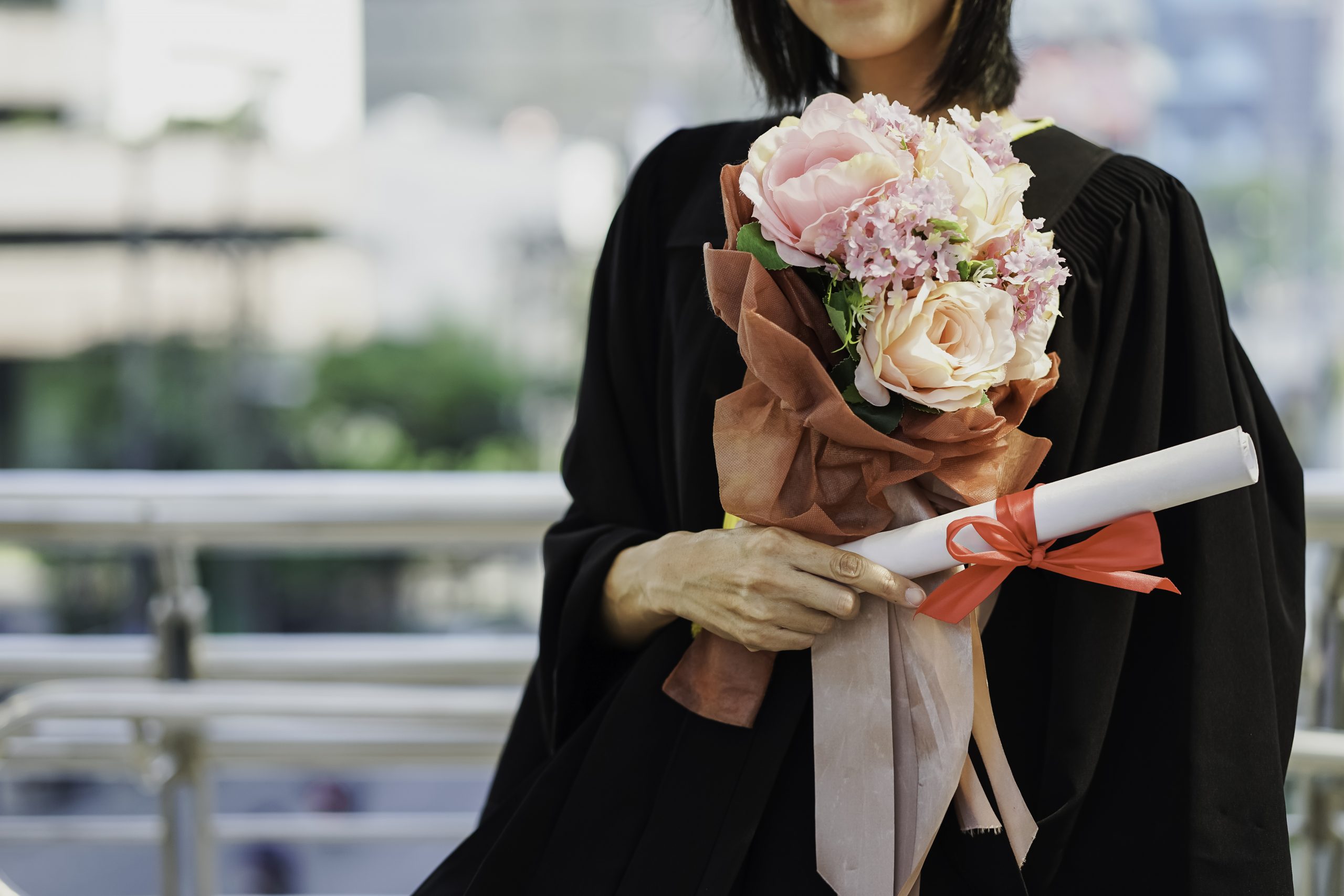 Looking to buy flowers for graduation? Click here.